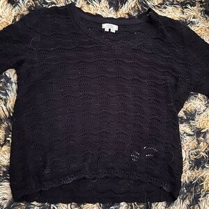 black woven third quarter sleeve shirt // only worn a few times